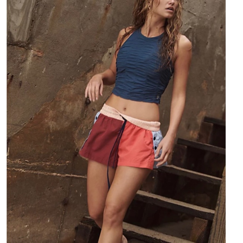 FP MOVEMENT INVIGORATE COLORBLOCK SHORT. Small